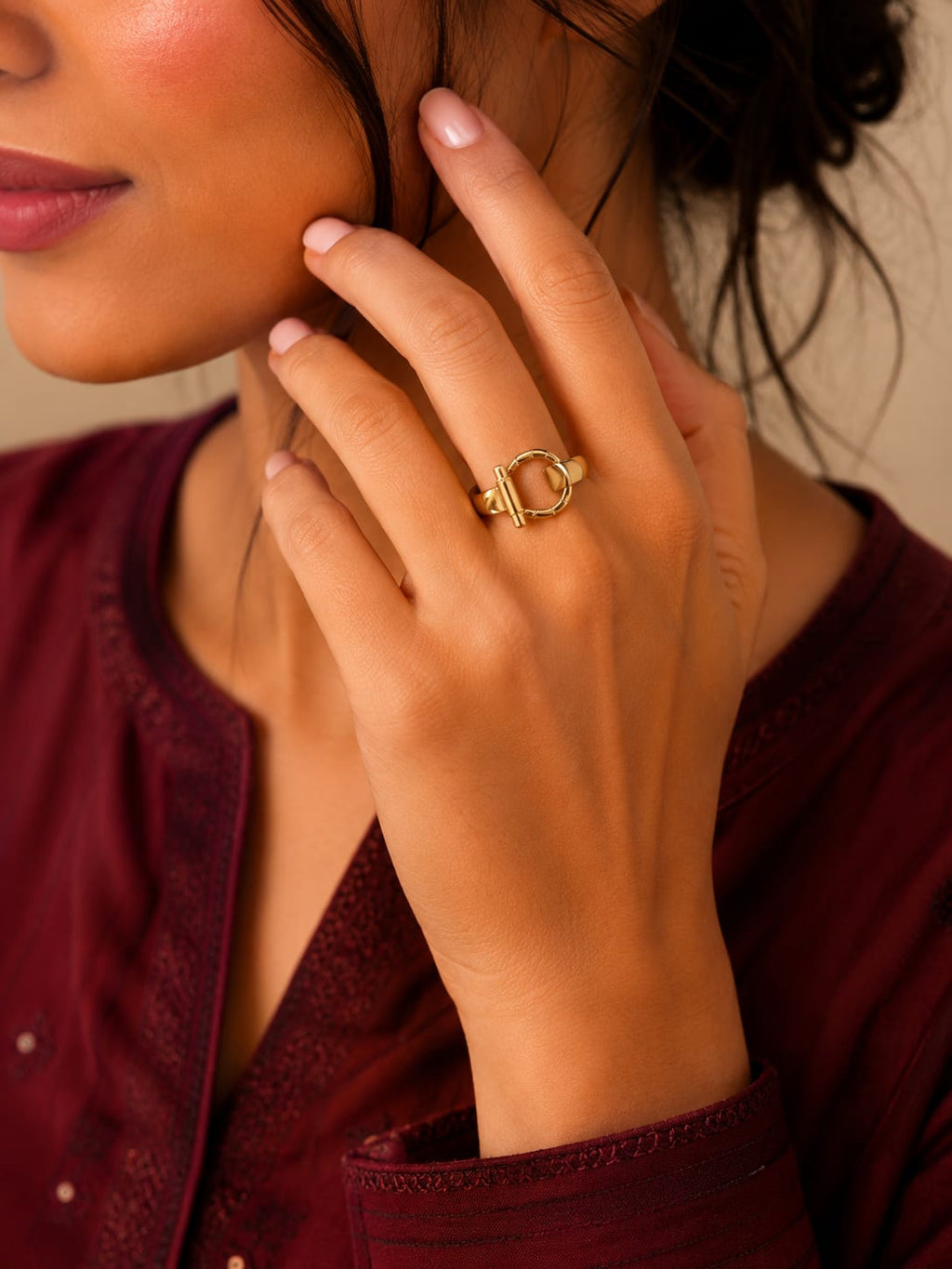 Aurora Toggle Ring